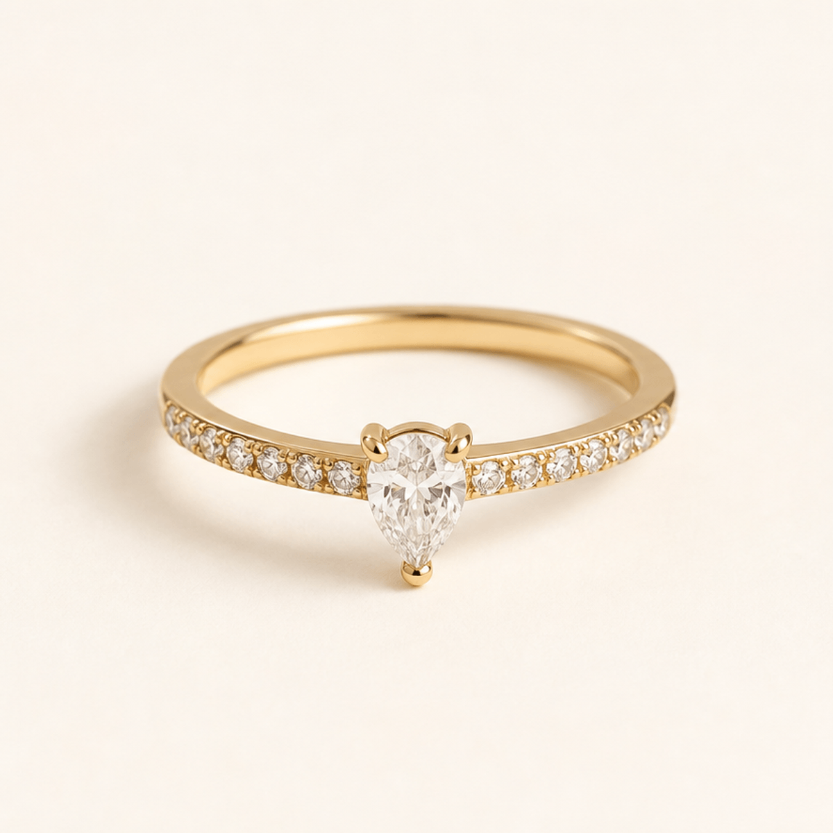 Bague Poire Lumière